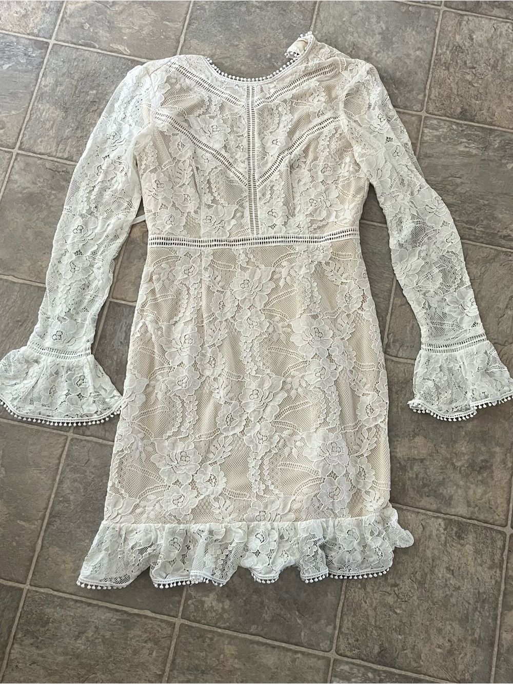 David’s Bridal DB Studio White Lace Long-Sleeve Mini Dress MEDIUM